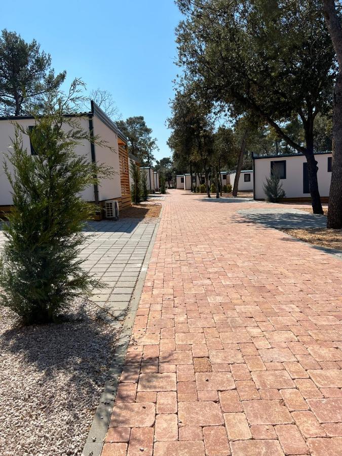 Mobile Home La Vida Биоград-на-Мору Экстерьер фото